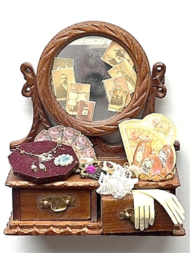 Loretta Kasza Dresser Box